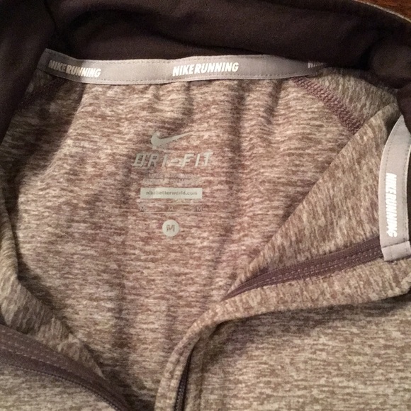 Nike DRI-FIT Pull Over - Picture 2 of 7